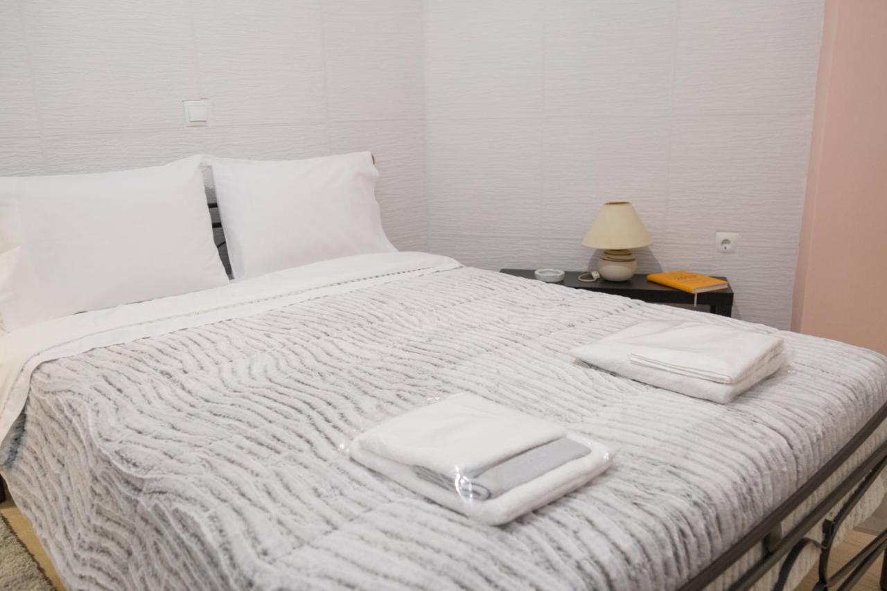 Marina'S Apartment Athens Ngoại thất bức ảnh